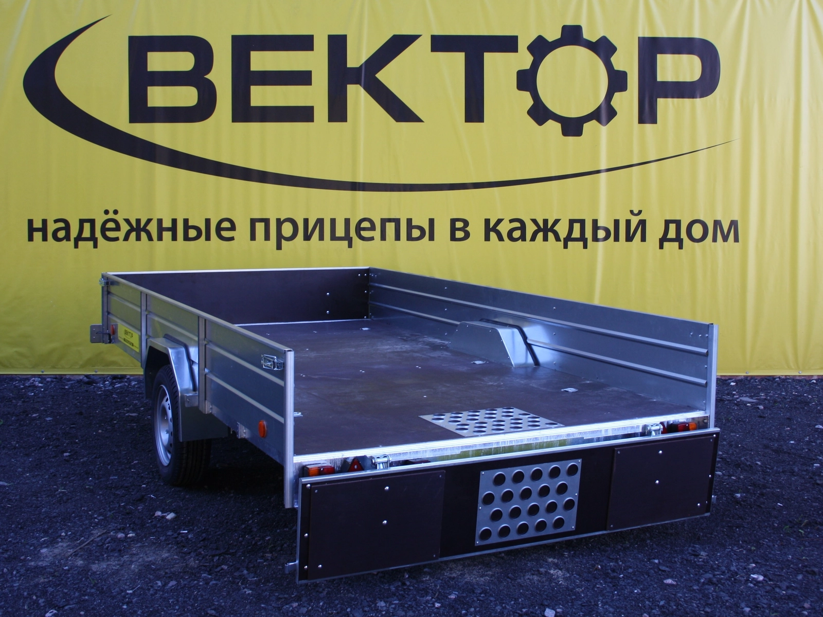 Бортовой одноосный прицеп без тормоза ЛАВ 81012C КОЛЕЯ (1740MM) Бортовой одноосный прицеп без тормоза ЛАВ 81012C КОЛЕЯ (1740MM)