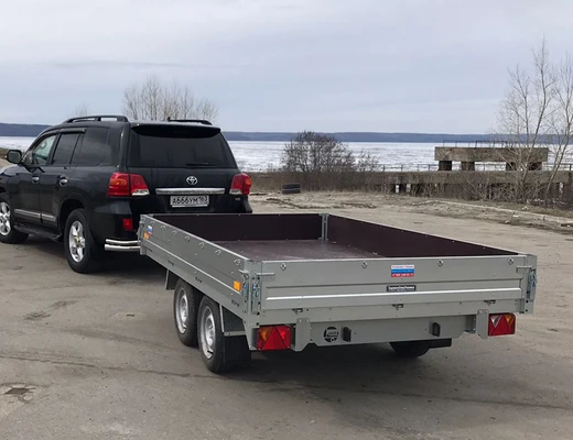 Прицеп бортовой двухосный без тормоза ССТ-7132-24 (платформа Ш=1821 мм) Прицеп бортовой двухосный без тормоза ССТ-7132-24 (платформа Ш=1821 мм)