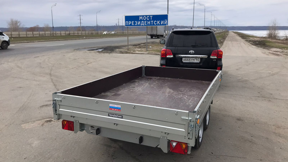 Прицеп бортовой двухосный без тормоза ССТ-7132-24 (платформа Ш=1821 мм) Прицеп бортовой двухосный без тормоза ССТ-7132-24 (платформа Ш=1821 мм)